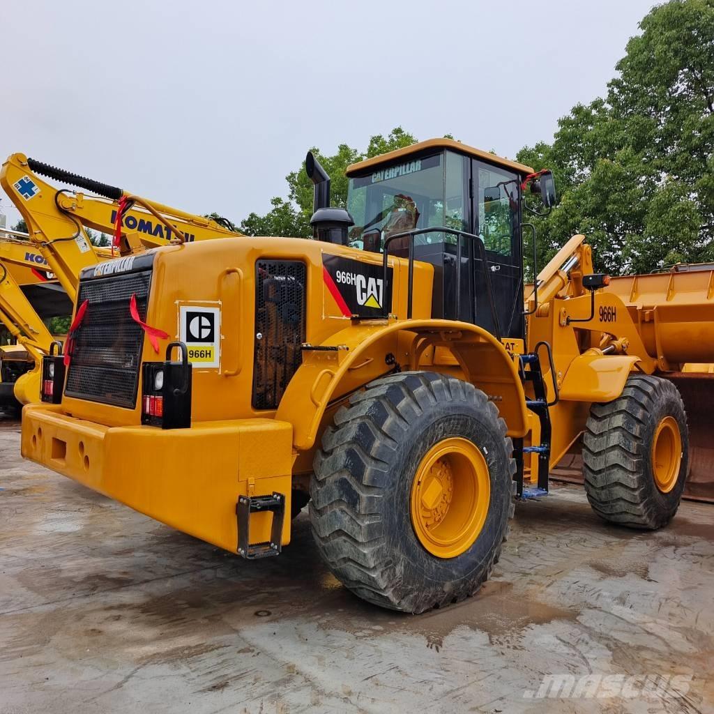 CAT 966 H Gumikerekes homlokrakodók