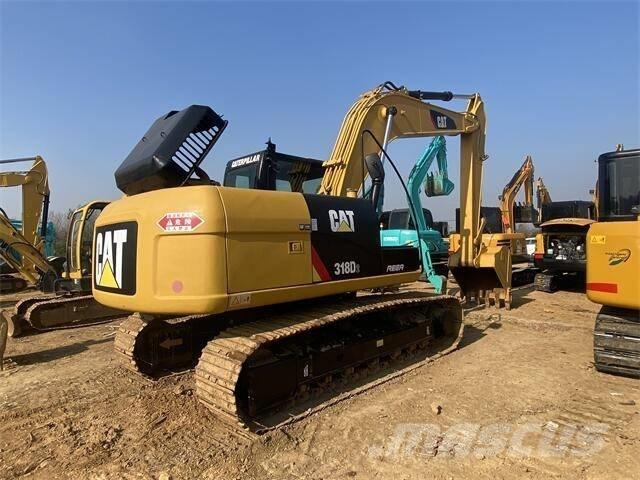CAT 318D2 Lánctalpas kotrók