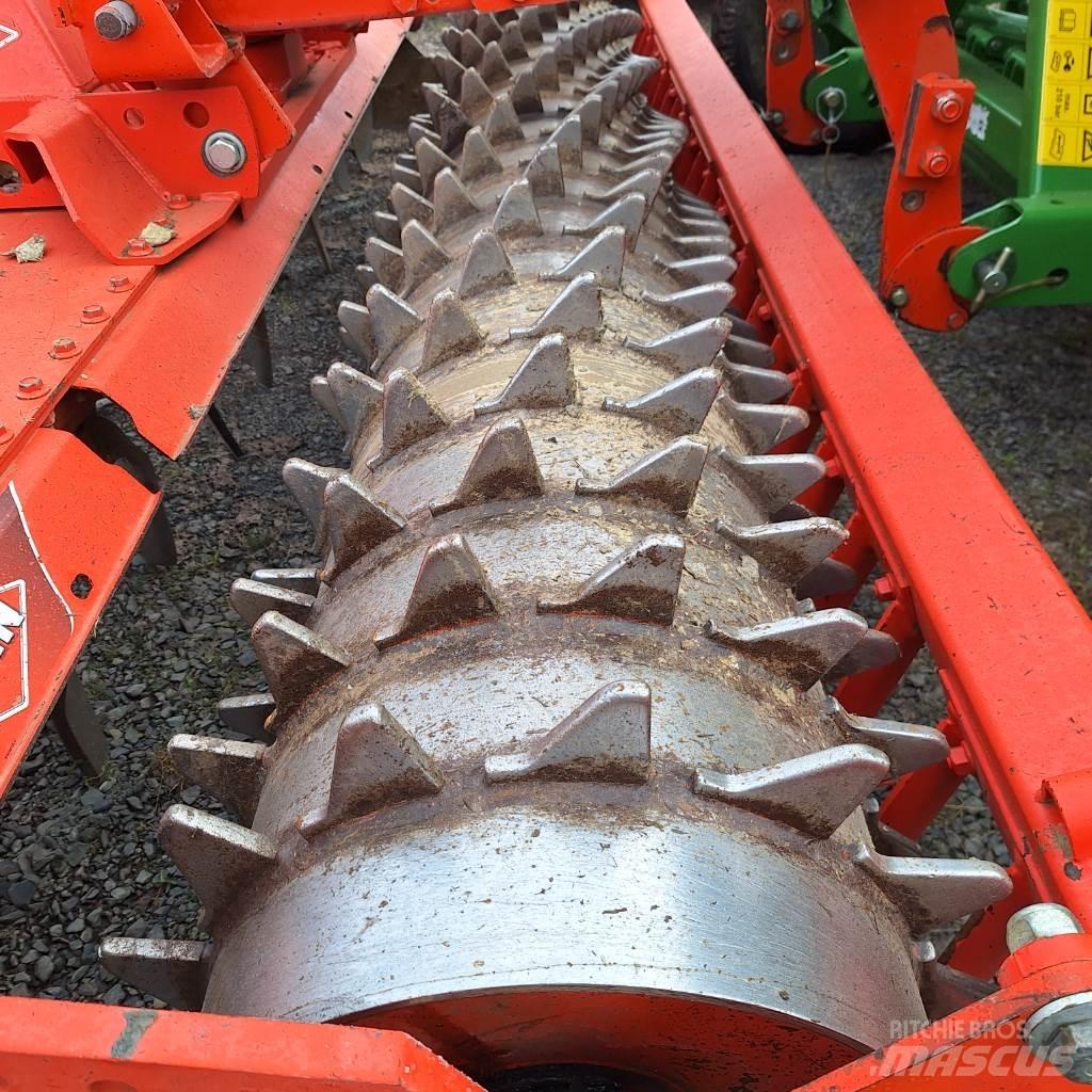 Kuhn HR 3004 Vetőgépek