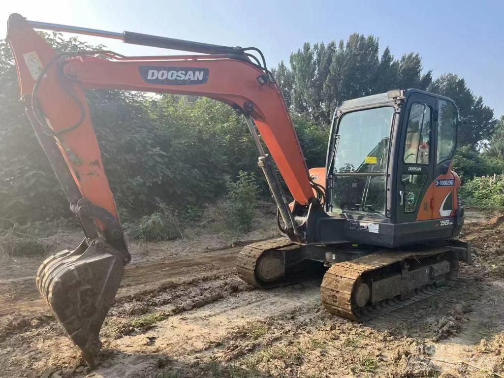 Doosan DX 55 Mini kotrók < 7t