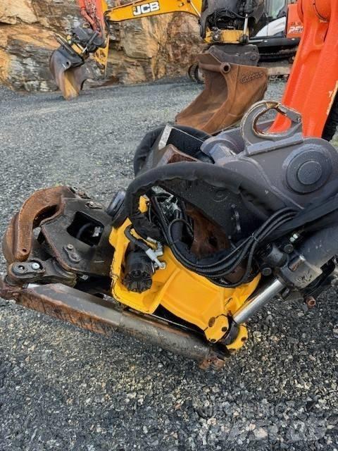 Hitachi ZX 140 W-6 Gumikerekes kotrók