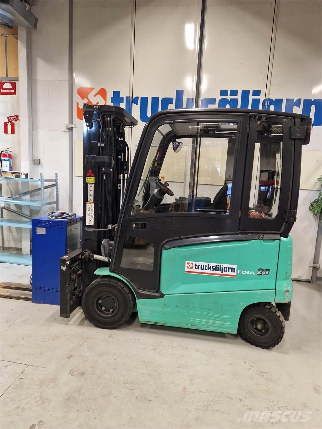 Mitsubishi FB25CN Elektromos targoncák