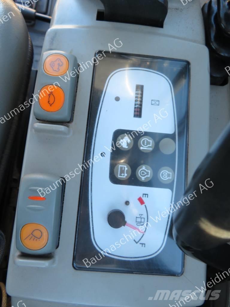 Komatsu PC 16 R-3HS Mini kotrók < 7t