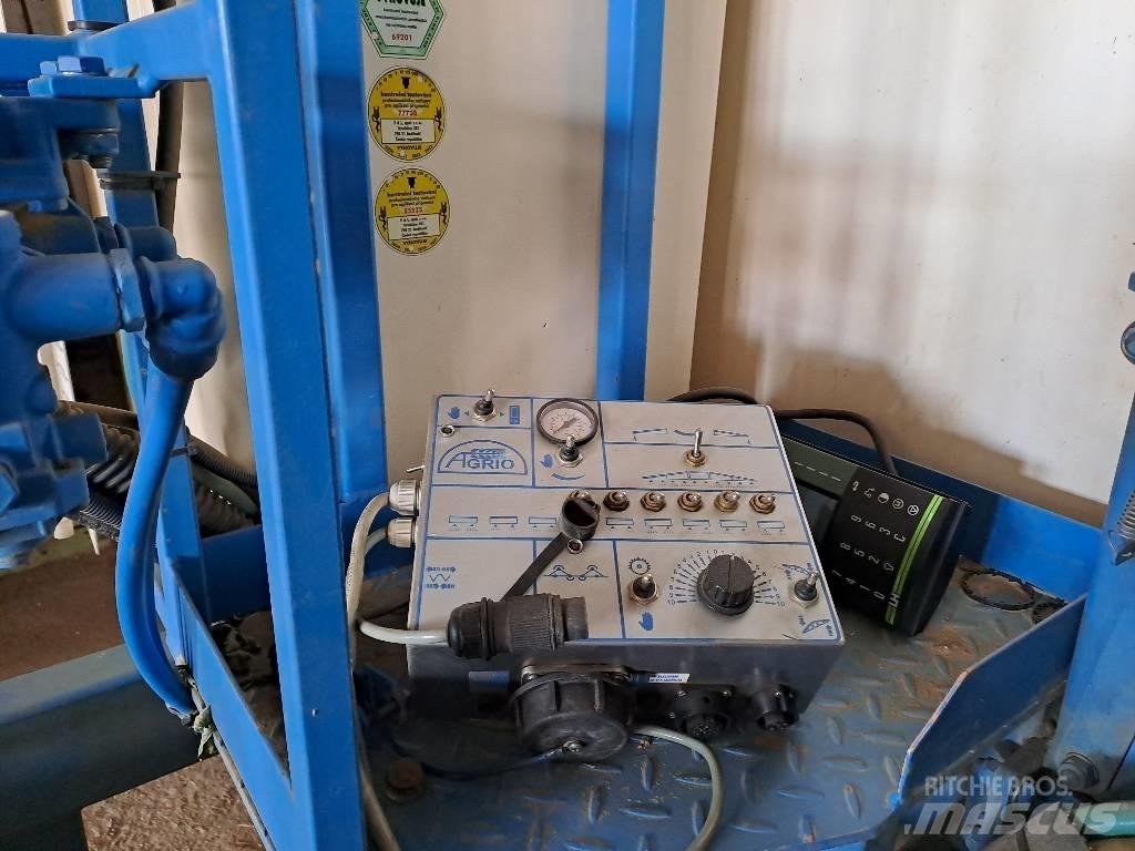 Agrio NAPA 24 Vontatott trágyaszórók