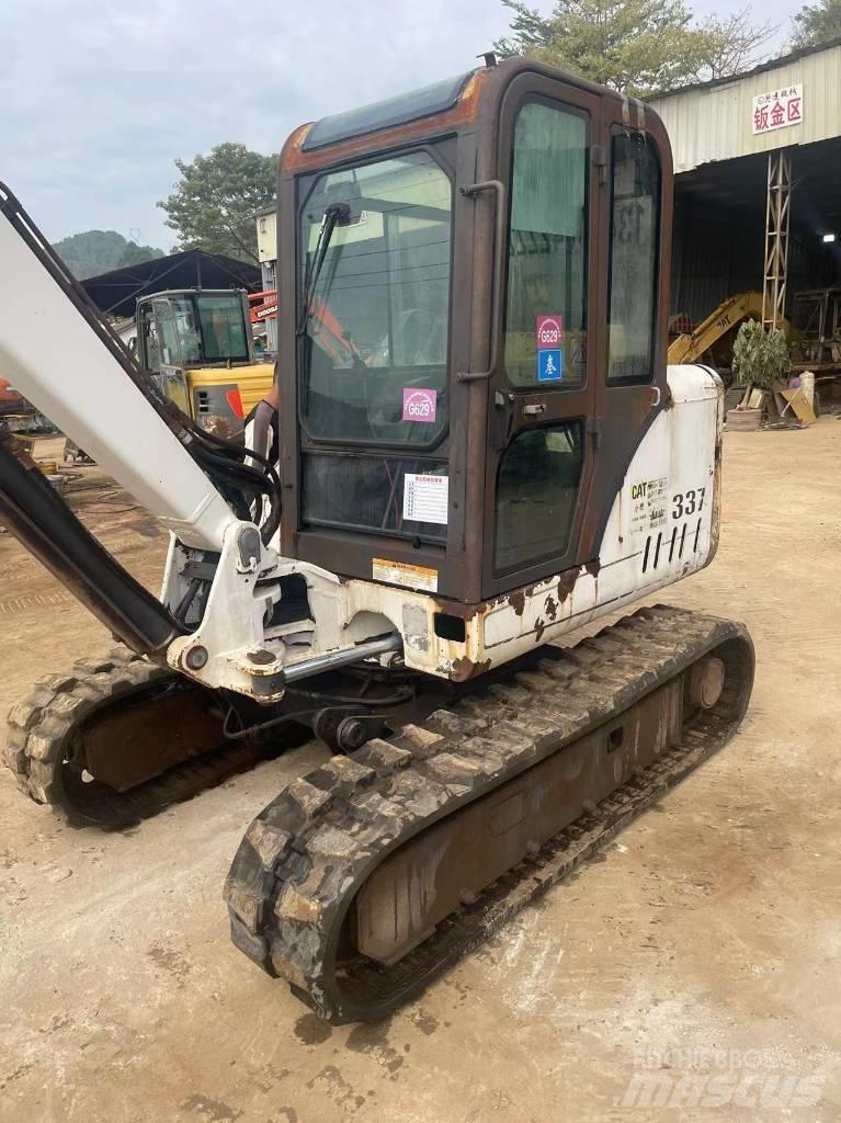 Bobcat 337 Mini kotrók < 7t