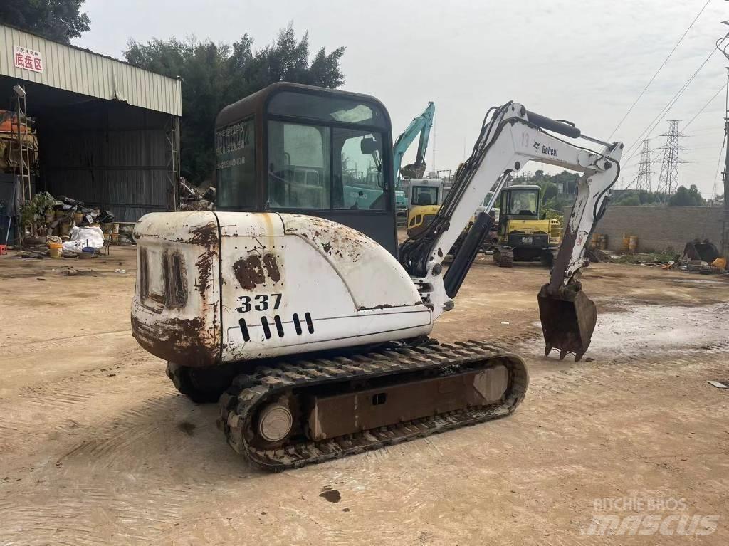 Bobcat 337 Mini kotrók < 7t
