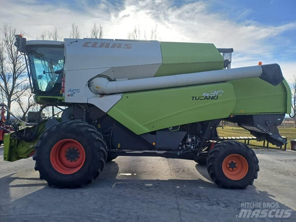 CLAAS Tucano 430 Kombájnok