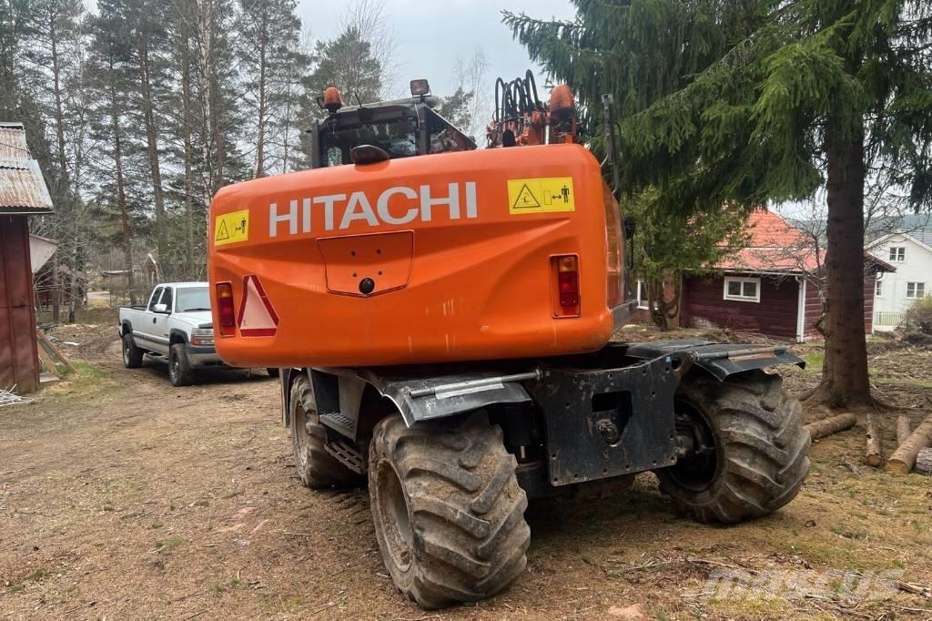 Hitachi ZX 140 W-3 Gumikerekes kotrók