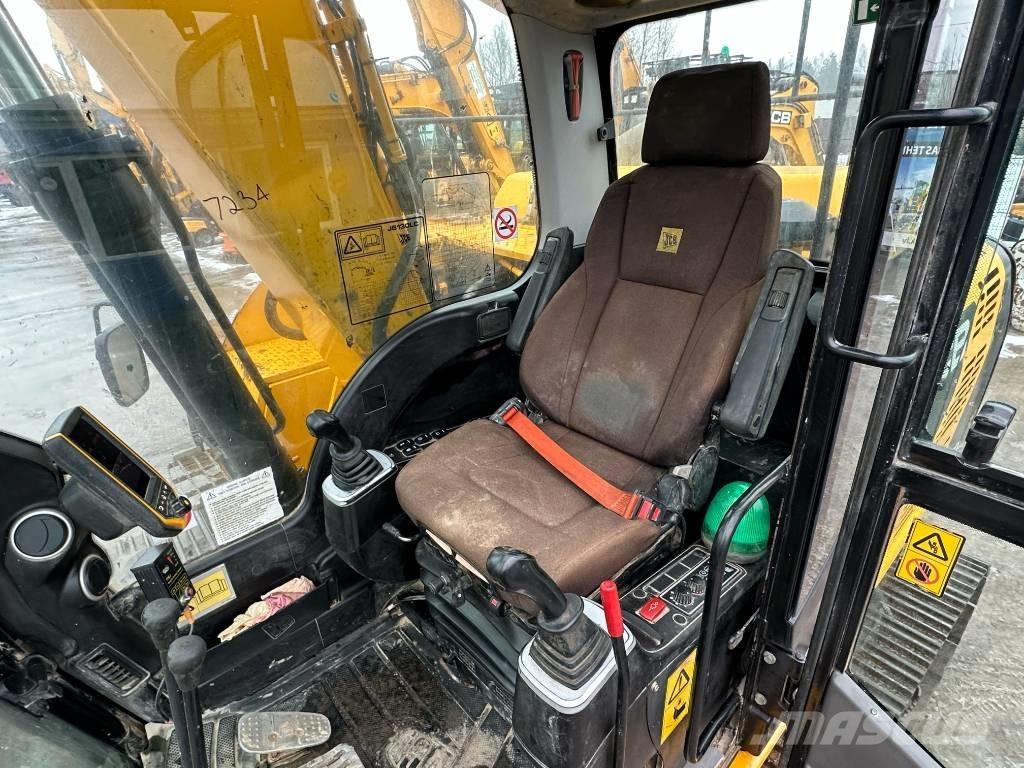 JCB JS 130 LC Lánctalpas kotrók