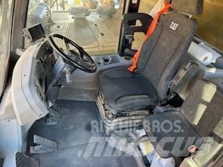 CAT 777F Csuklósdömperek