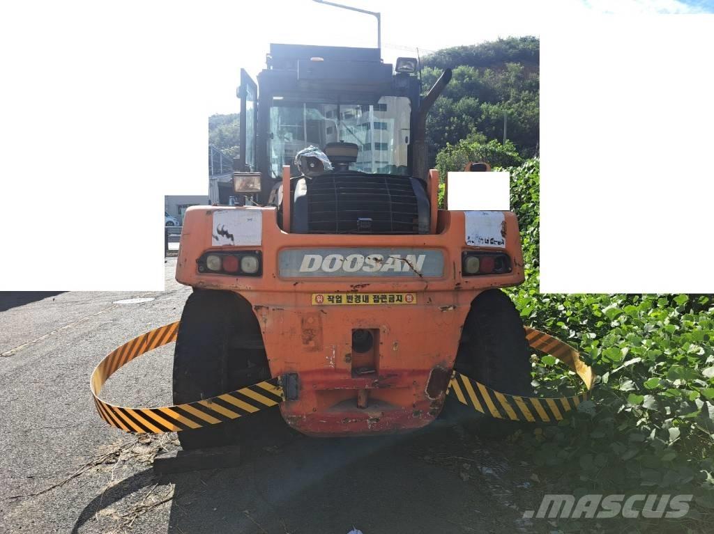 Doosan D 160 S-5 Dízel targoncák