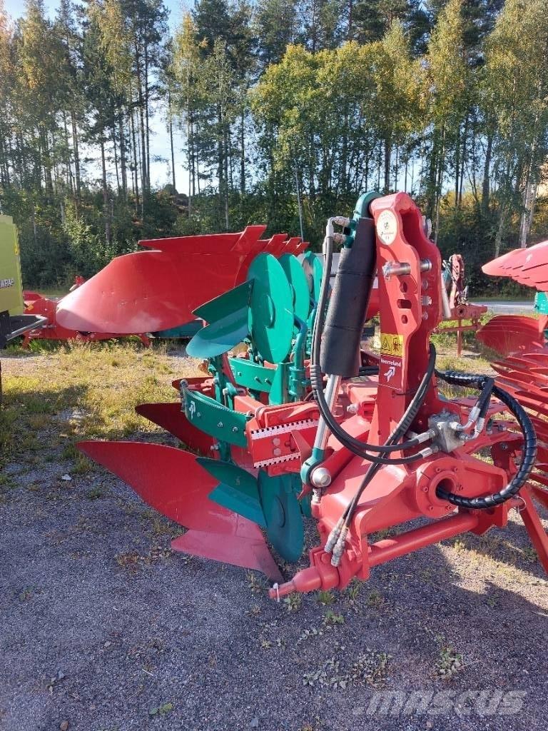 Kverneland 150S Váltvaforgató ekék