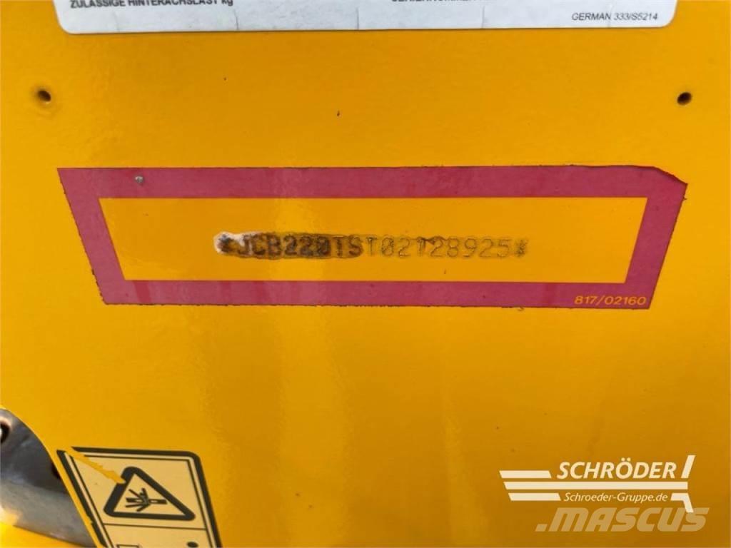 JCB TM 220 Gumikerekes homlokrakodók