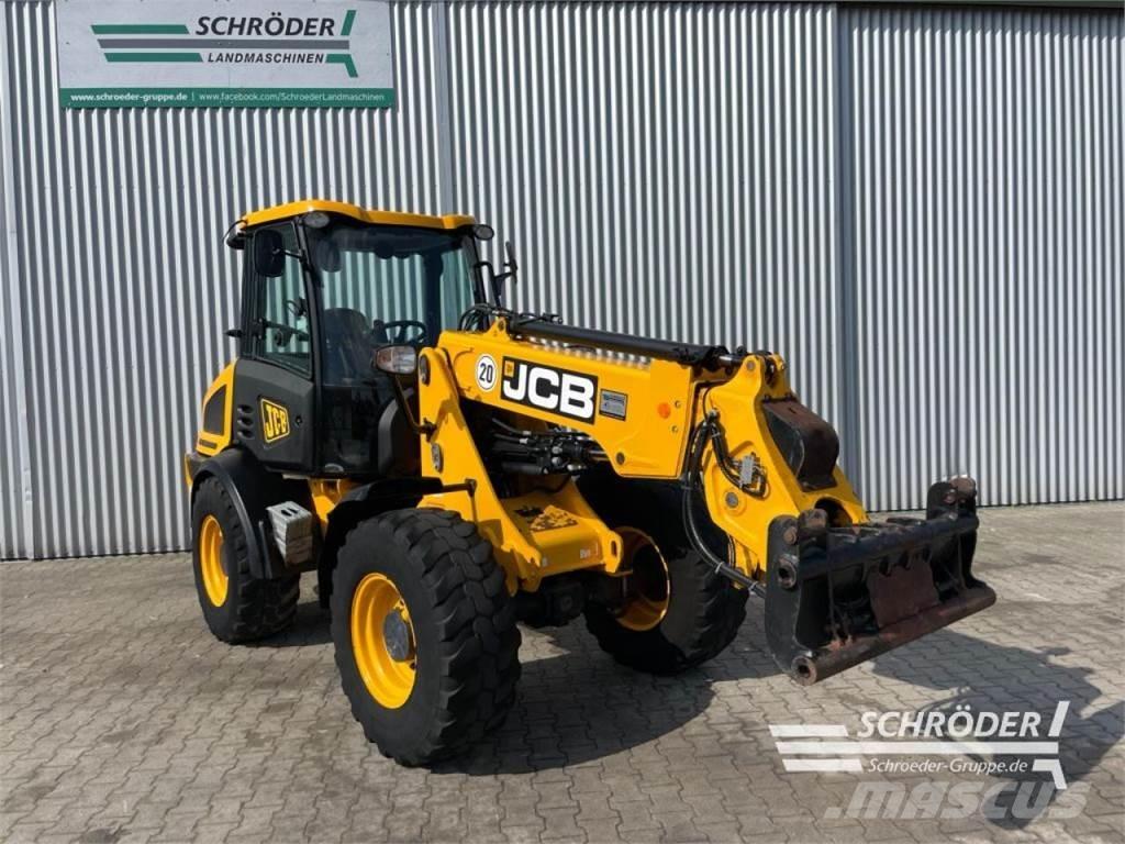 JCB TM 220 Gumikerekes homlokrakodók