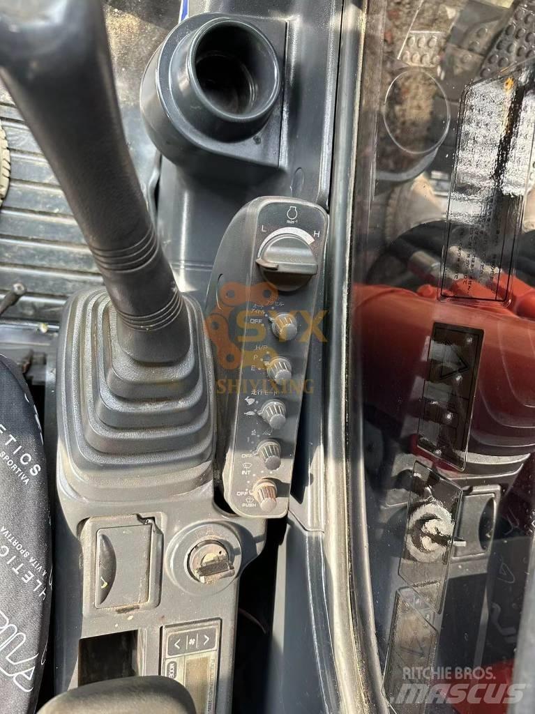 Hitachi EX 200 Lánctalpas kotrók