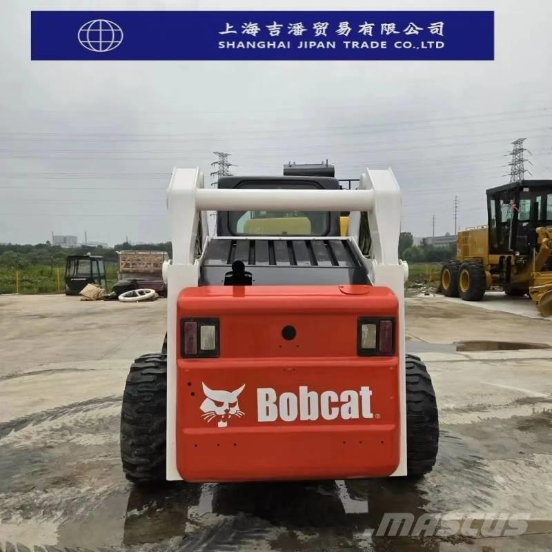 Bobcat S 330 Kompaktrakodók