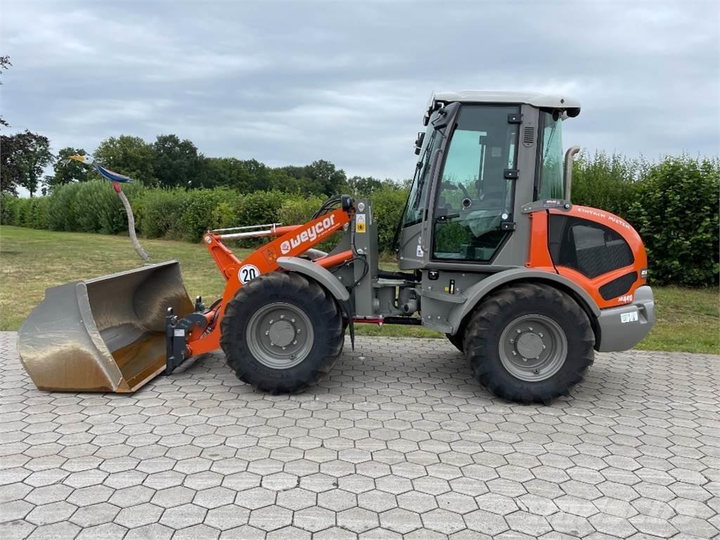 Atlas AR440SL Gumikerekes homlokrakodók