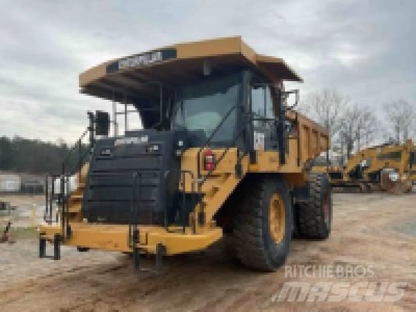 CAT 773 F Csuklósdömperek
