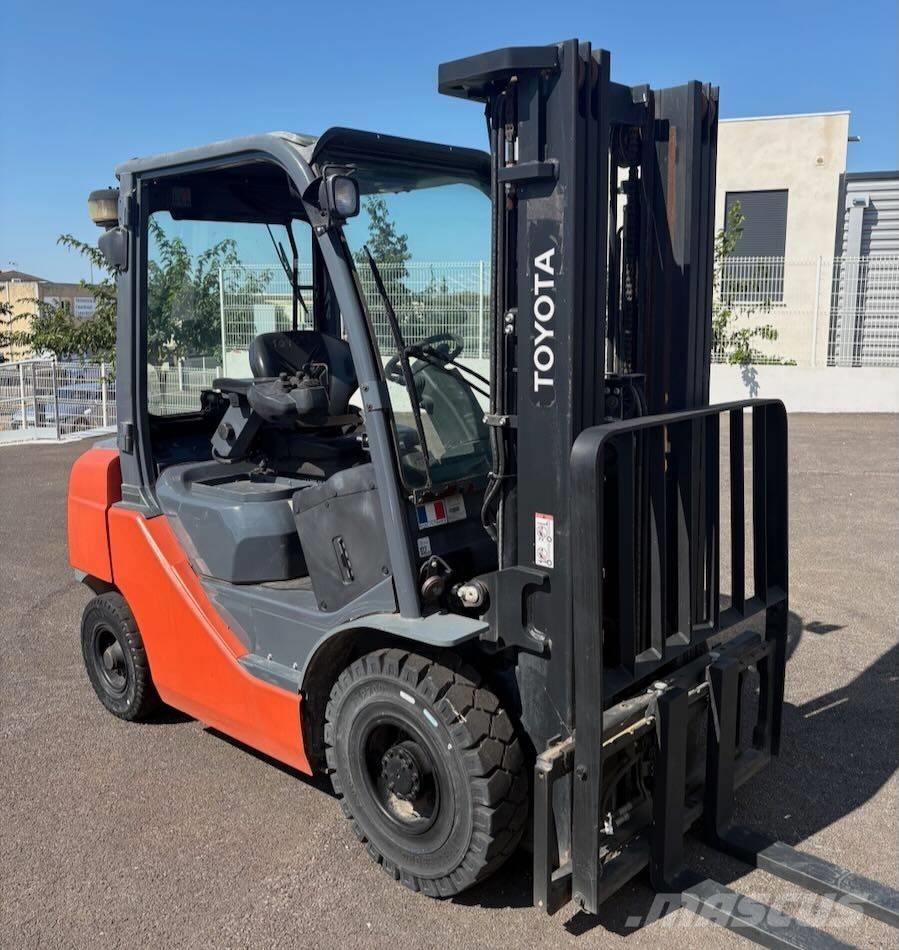 Toyota 02-8 FDF 25 Dízel targoncák