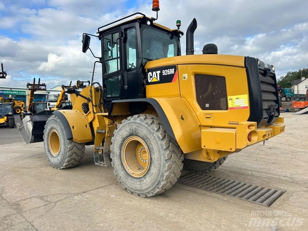CAT 926M Gumikerekes homlokrakodók