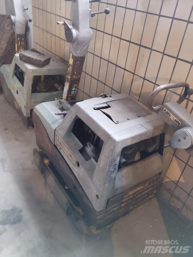 Ammann AVH 8020 Vibrátorok
