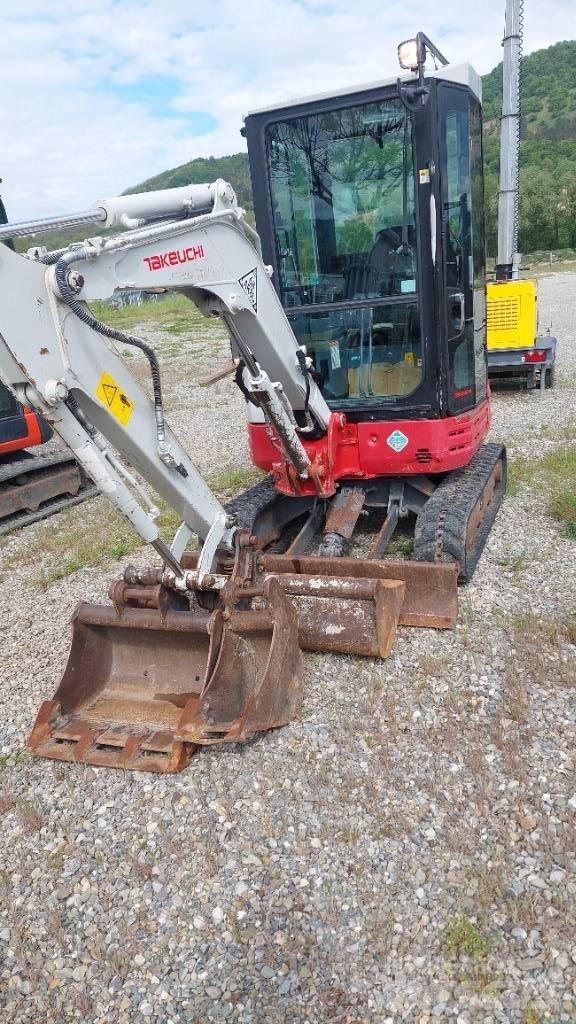 Takeuchi TB 23 R Mini kotrók < 7t