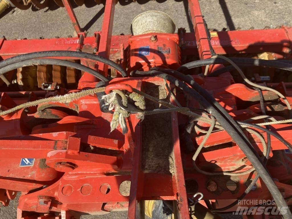 Kuhn HR 4003 DR Kardánhajtású ekék és Forgó-boronák
