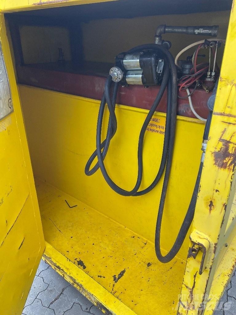  Roug 1500 L Tank Építőipar - Egyebek
