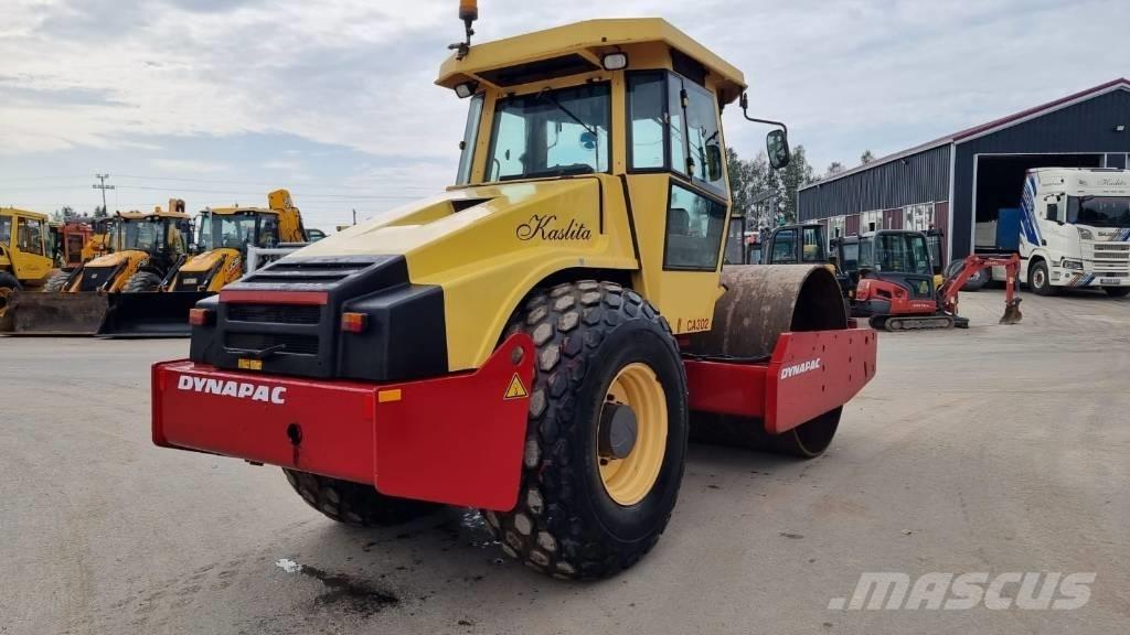 Dynapac CA 302 D Egydobos hengerek