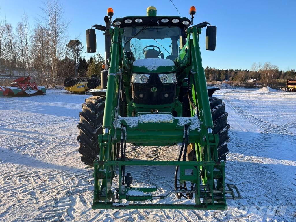 John Deere 6130 R Traktorok