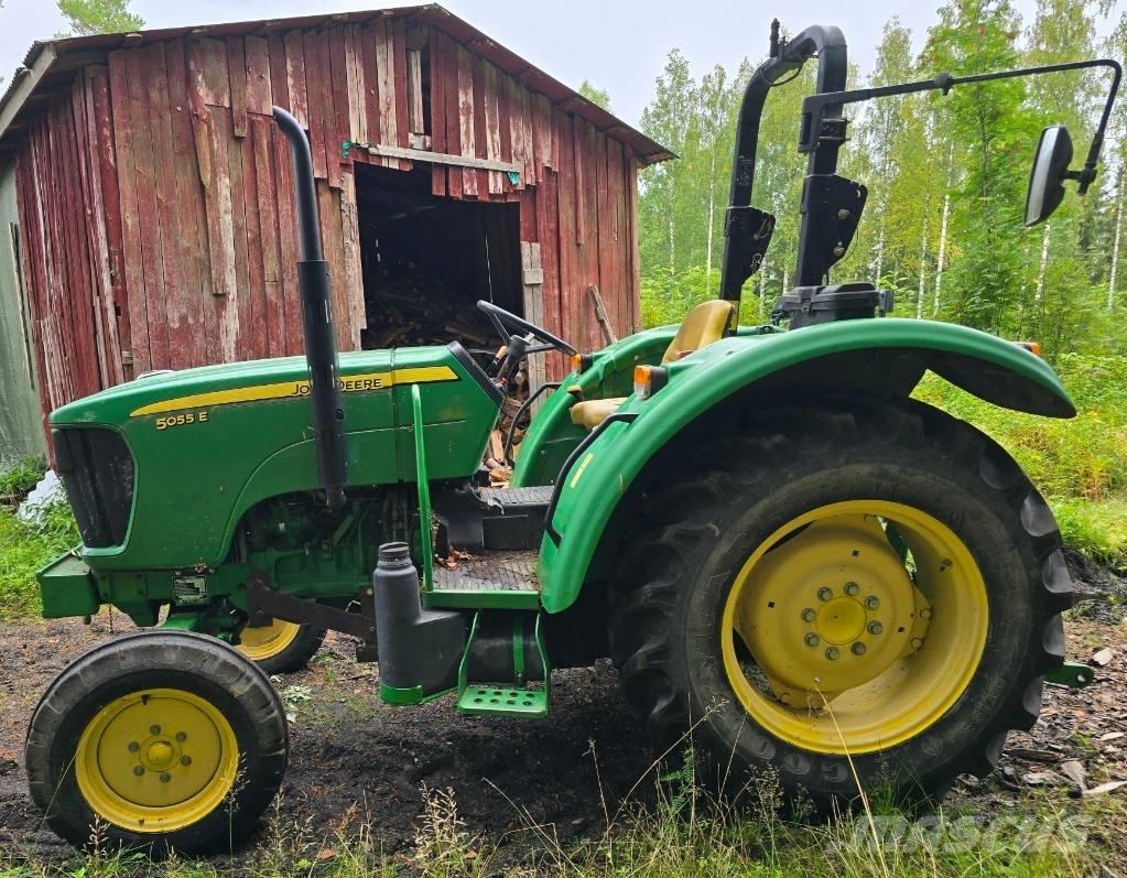 John Deere 5055 E Traktorok