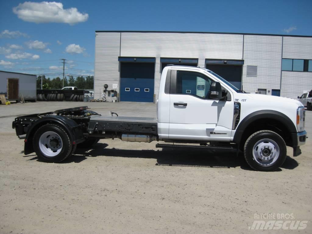 Ford F 550 Nyergesvontatók