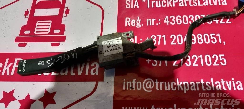 Volvo FH 12.    20399175 Vezetőfülke és belső tartozékok