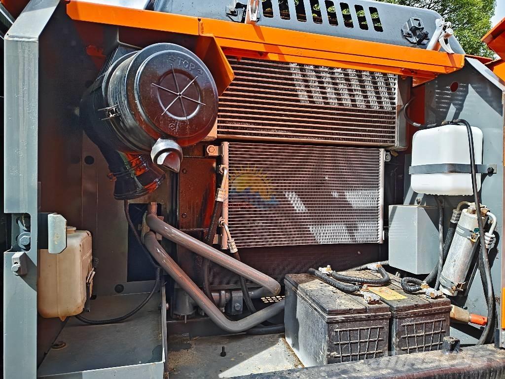 Hitachi ZX 130 Lánctalpas kotrók