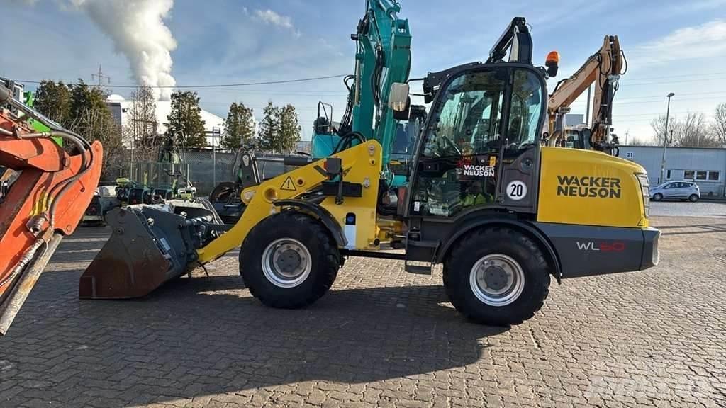 Wacker Neuson WL60 Gumikerekes homlokrakodók