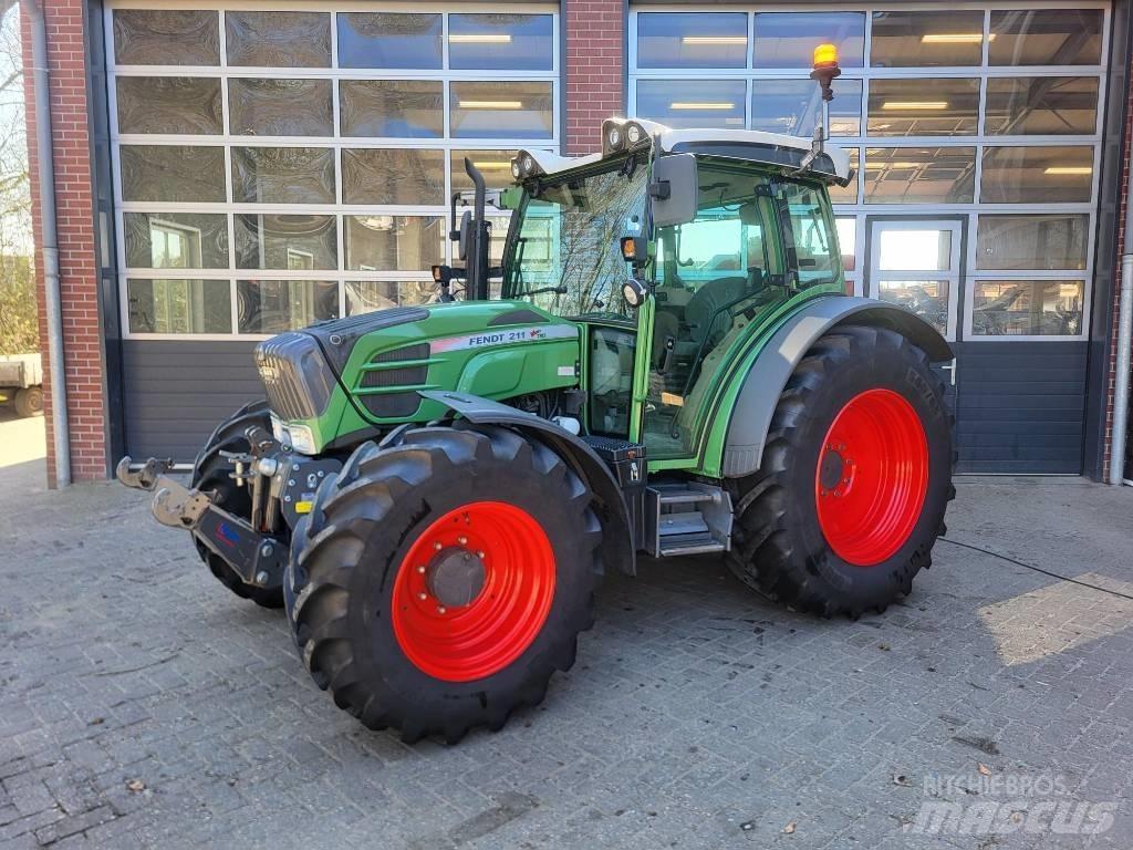 Fendt 211 Vario TMS Traktorok