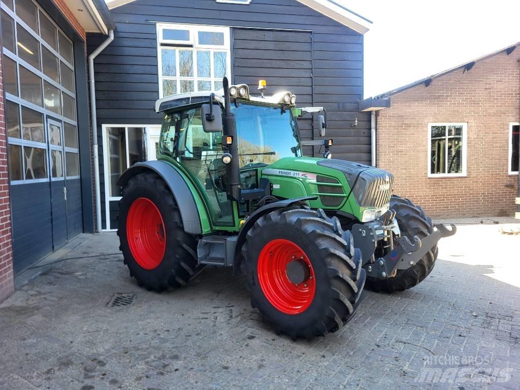 Fendt 211 Vario TMS Traktorok
