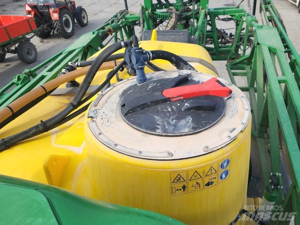 John Deere R 4040 Önjáró trágyaszórók
