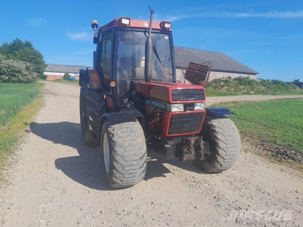 Case IH 845 XLA Plus Traktorok