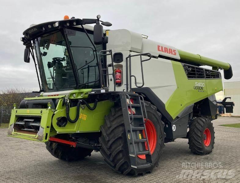 CLAAS LEXION 5400 Kombájnok
