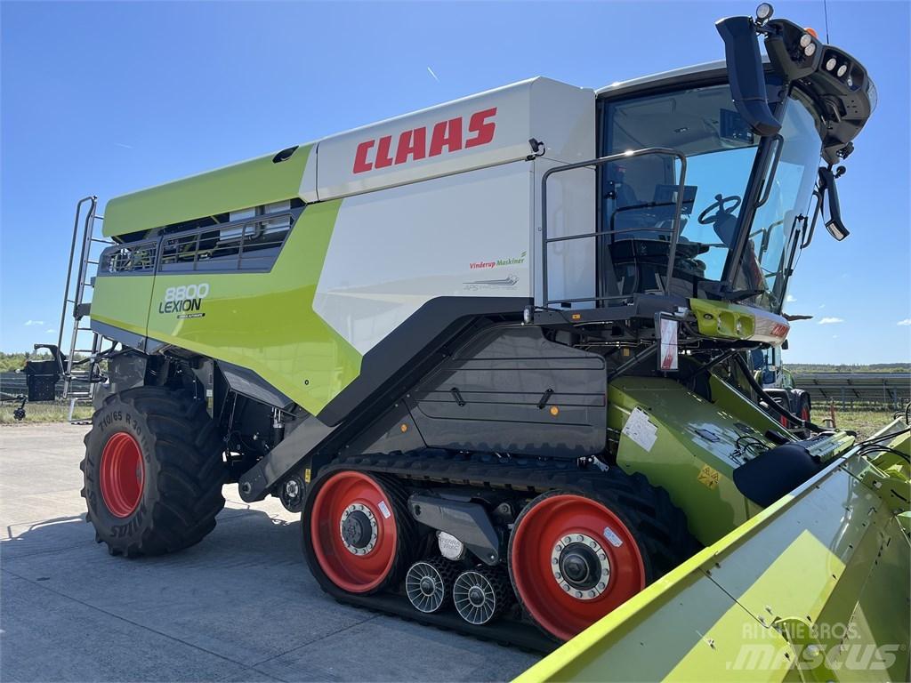 CLAAS Lexion 8800TT Kombájnok