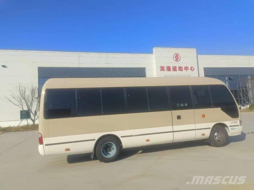Toyota Coaster Bus Mini buszok