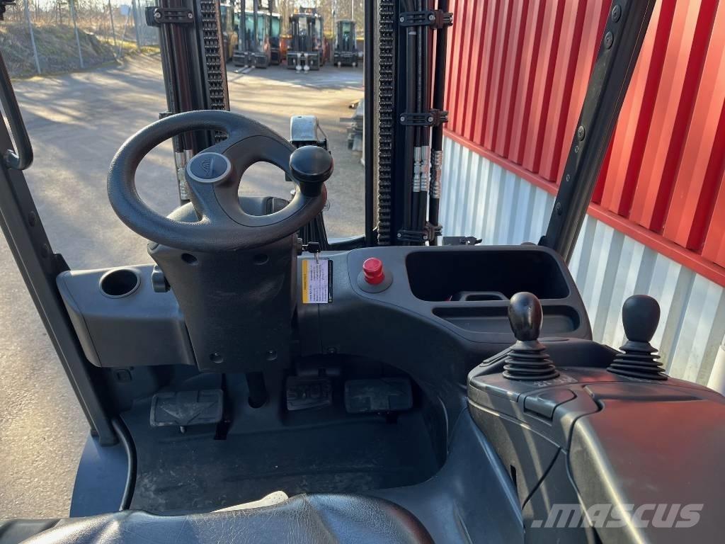 Linde E25L-02 Elektromos targoncák