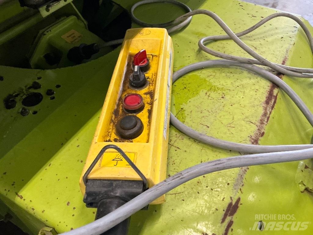 CLAAS Rollant 240 Körbálázók