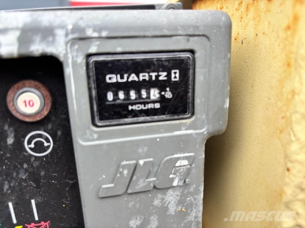 JLG 2630 ES Ollós emelők