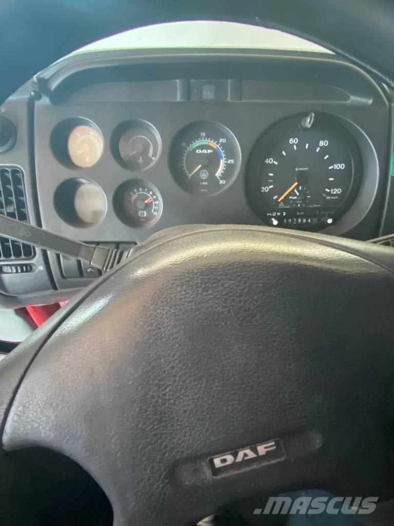 DAF XF 95.380 Platós / Ponyvás teherautók