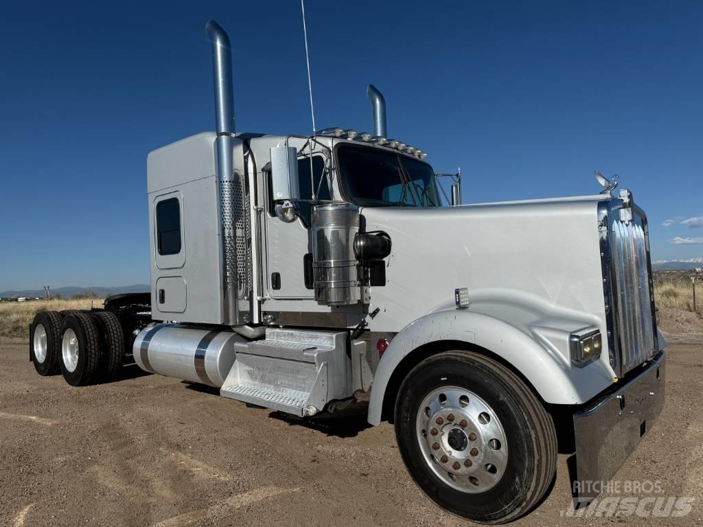 Kenworth W 900 Nyergesvontatók