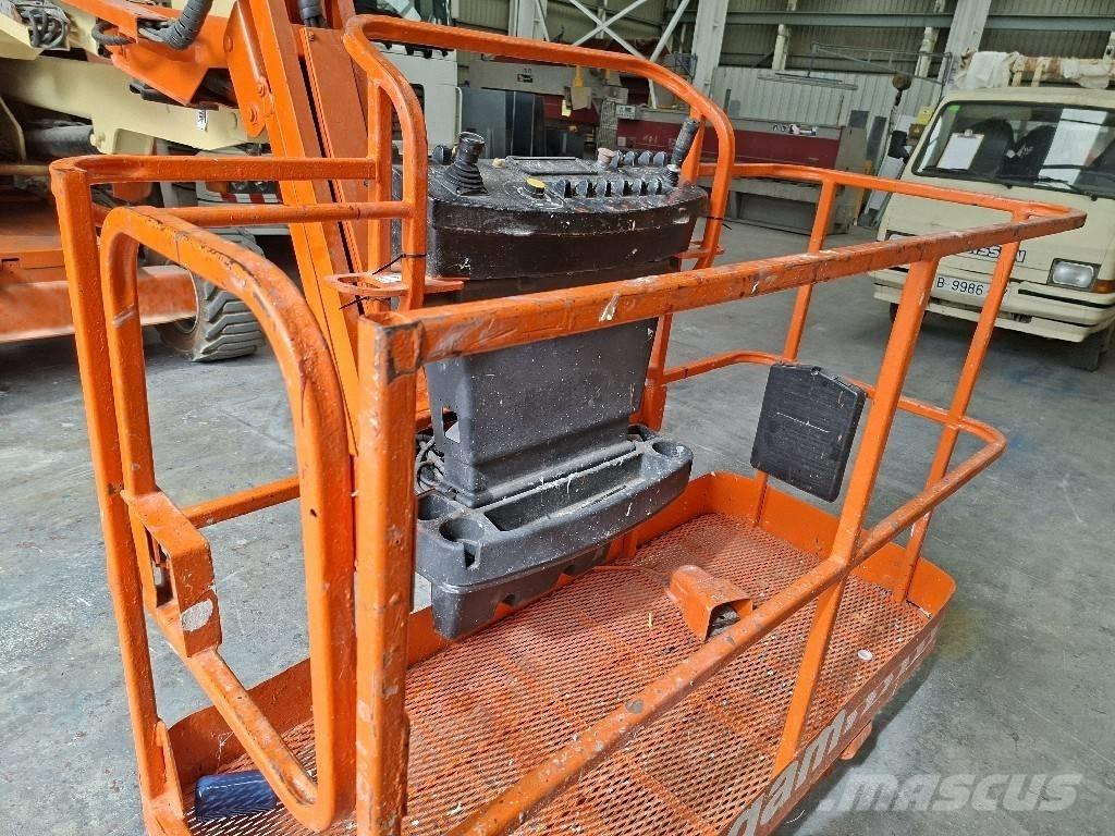 JLG 450 AJ Kompakt önjáró emelők