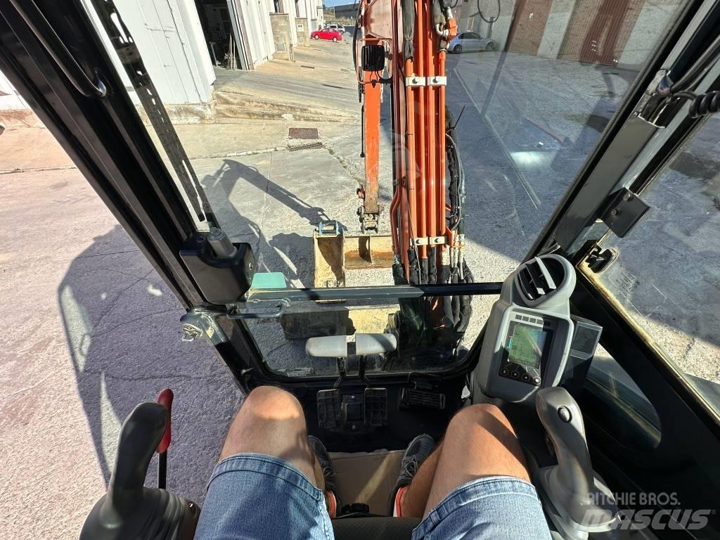 Hitachi ZX 33 U-6 Mini kotrók < 7t