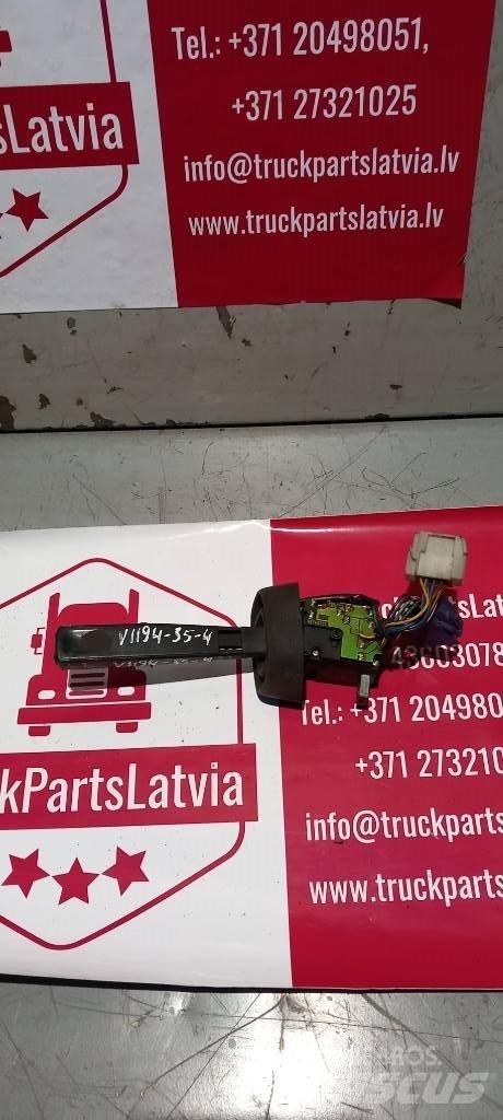Volvo FH 12.   3172171 Vezetőfülke és belső tartozékok